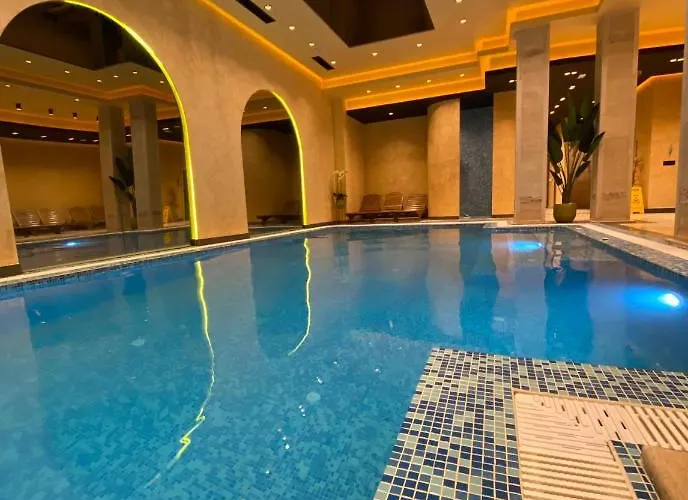 Malaviko, Bazen&Spa